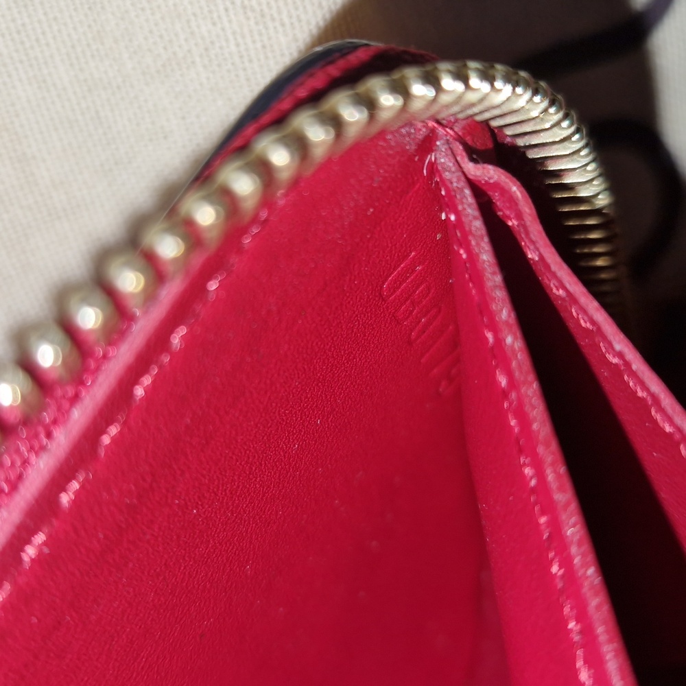 Louis Vuitton Red Wallet - Picture 3 of 8